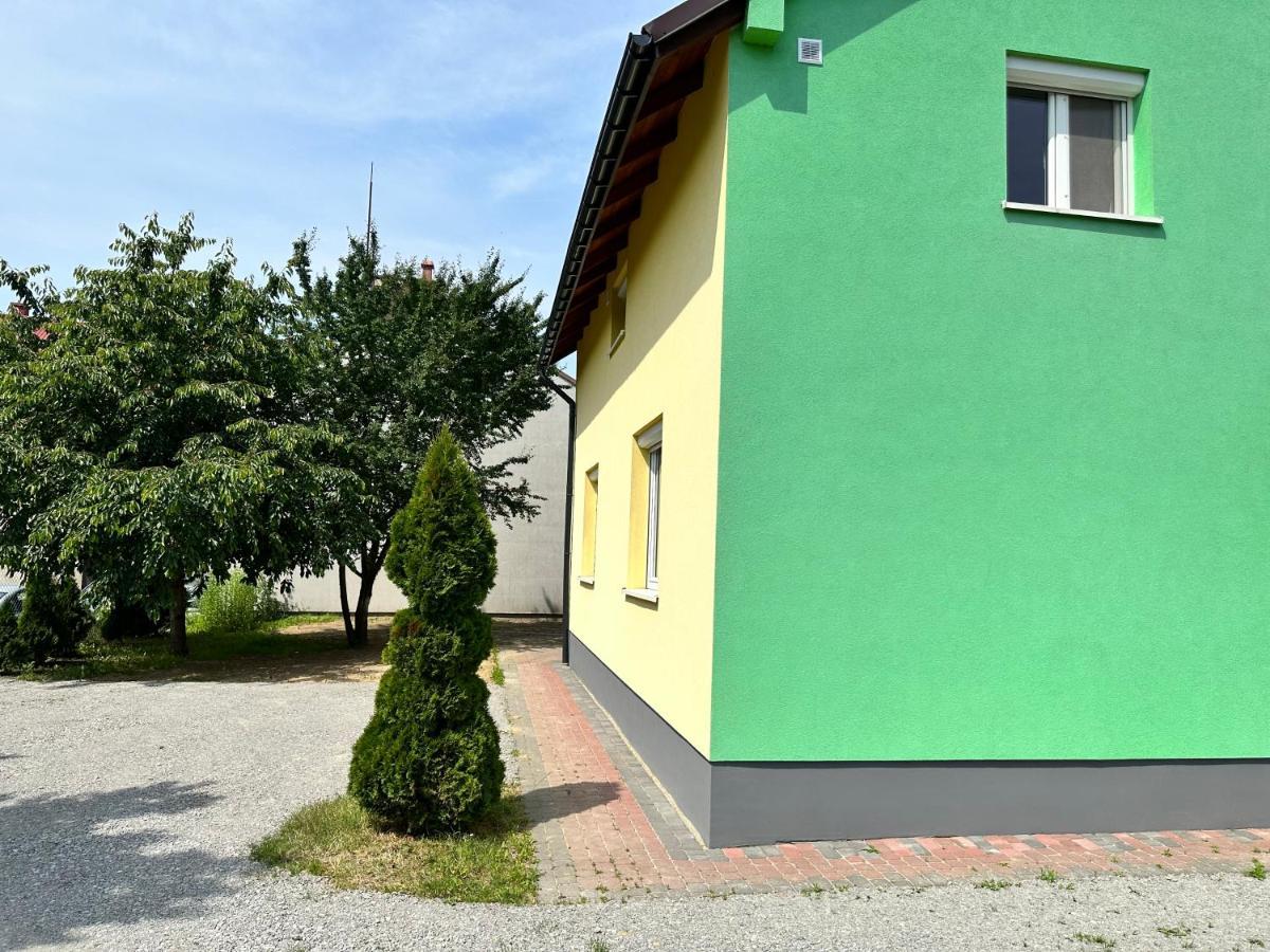 Mirabella House Apartment Rzeszow Exterior photo
